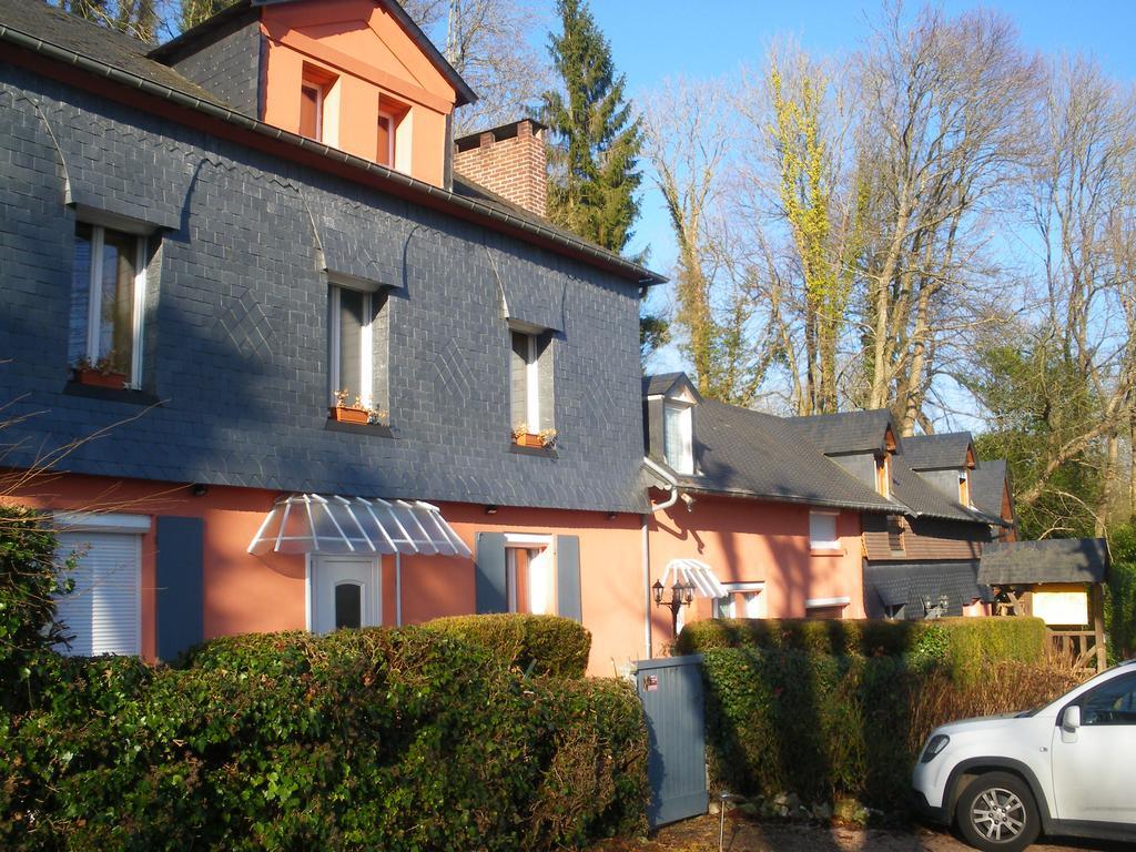 Bed and Breakfast Les Coquillettes Équemauville Exterior foto